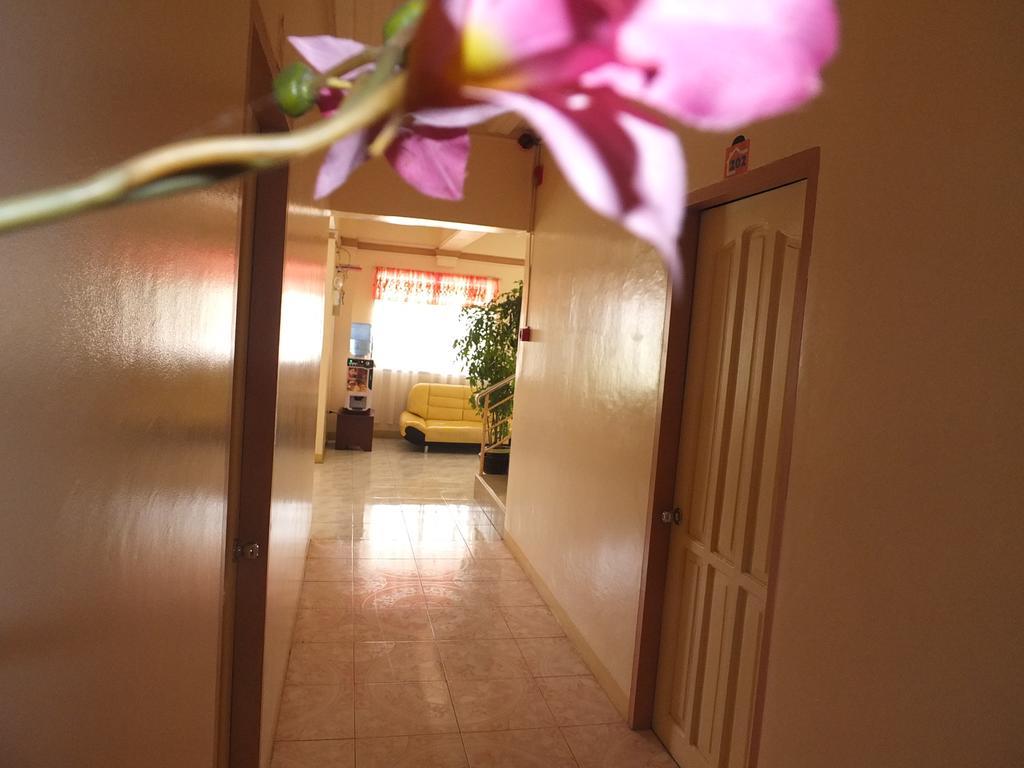 Constrell Pension House Tagbilaran Extérieur photo