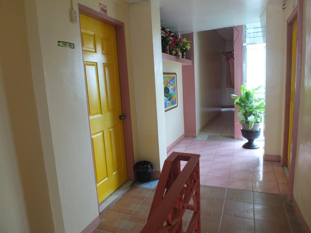Constrell Pension House Tagbilaran Extérieur photo