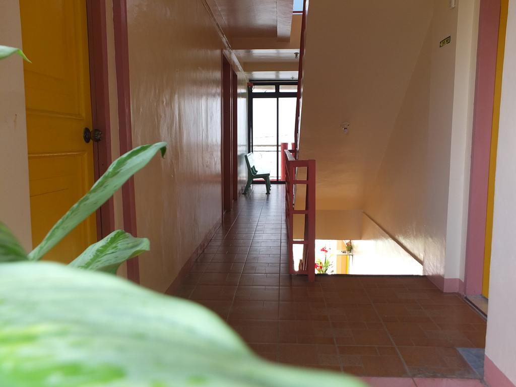 Constrell Pension House Tagbilaran Extérieur photo