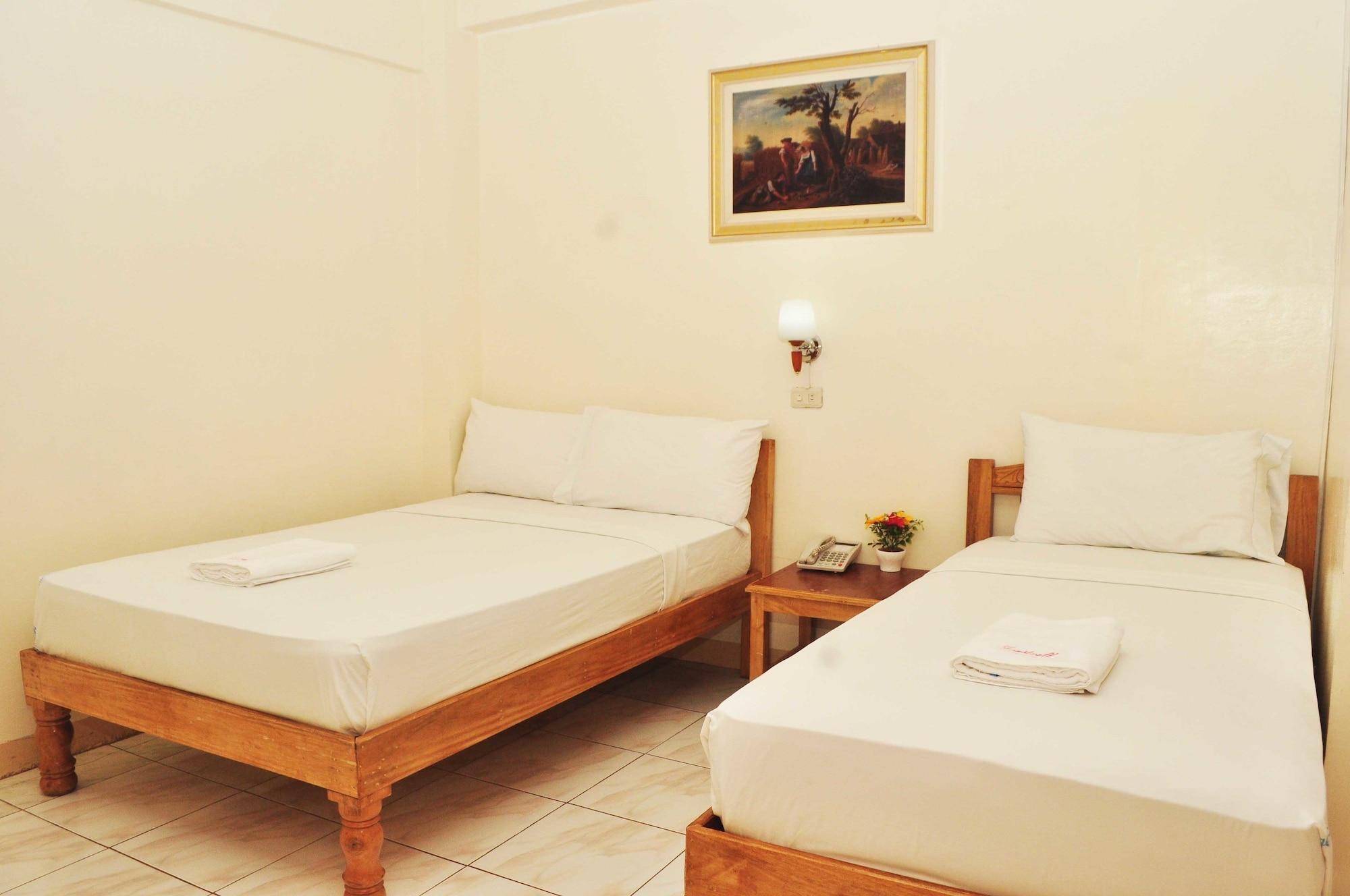 Constrell Pension House Tagbilaran Extérieur photo