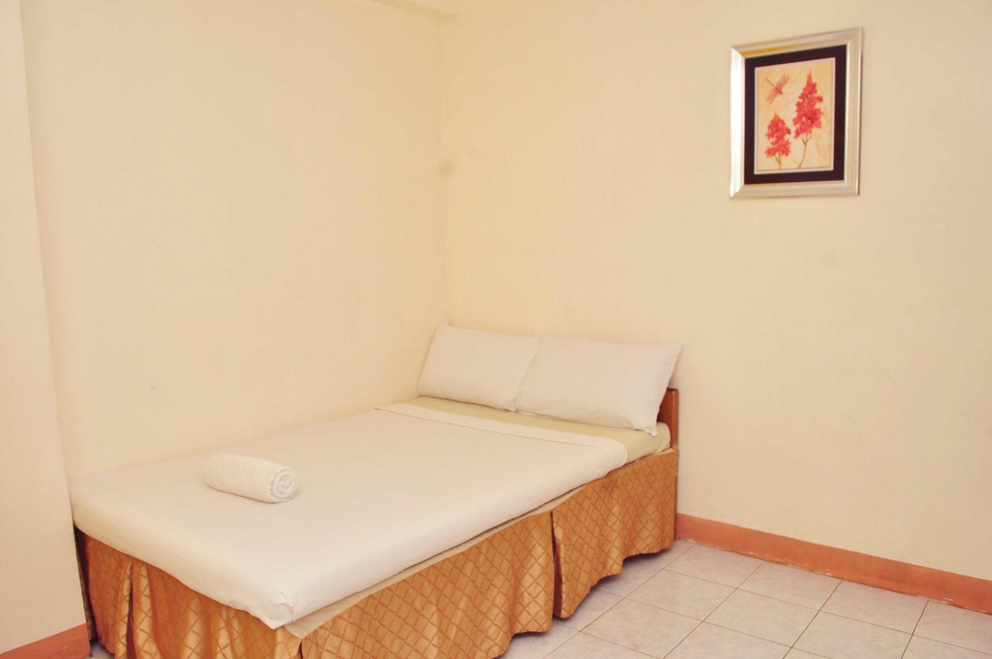 Constrell Pension House Tagbilaran Extérieur photo